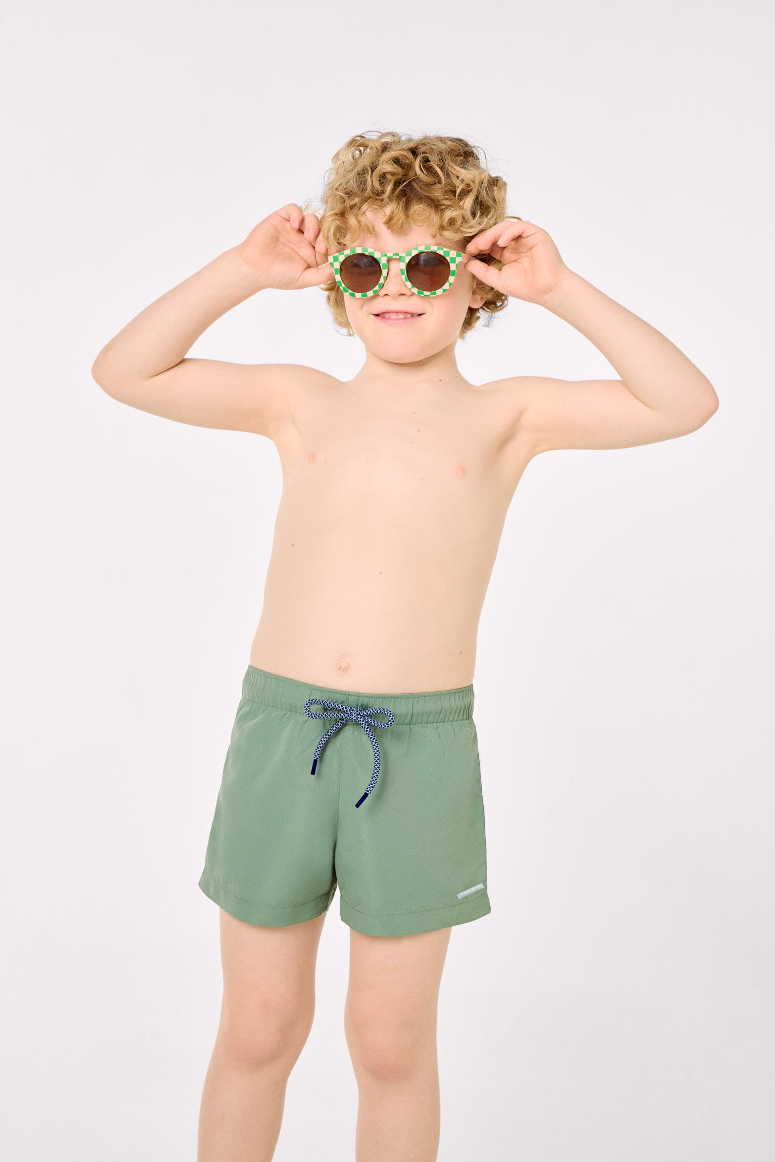 Bañador niño corto liso verde - Ysabel Mora