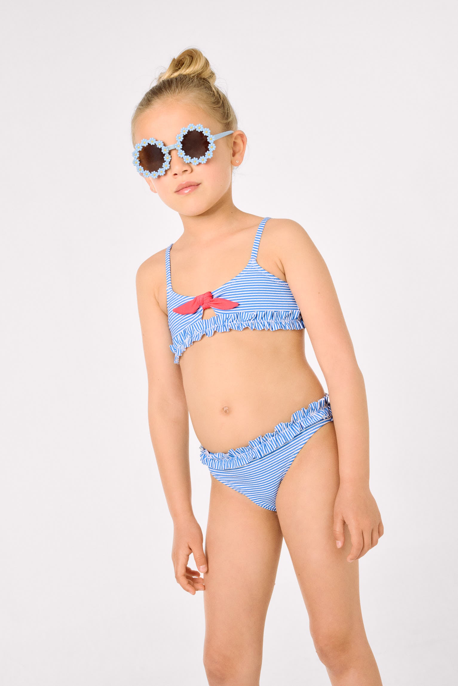 Girls' bikini with bow detail and ruching, striped print