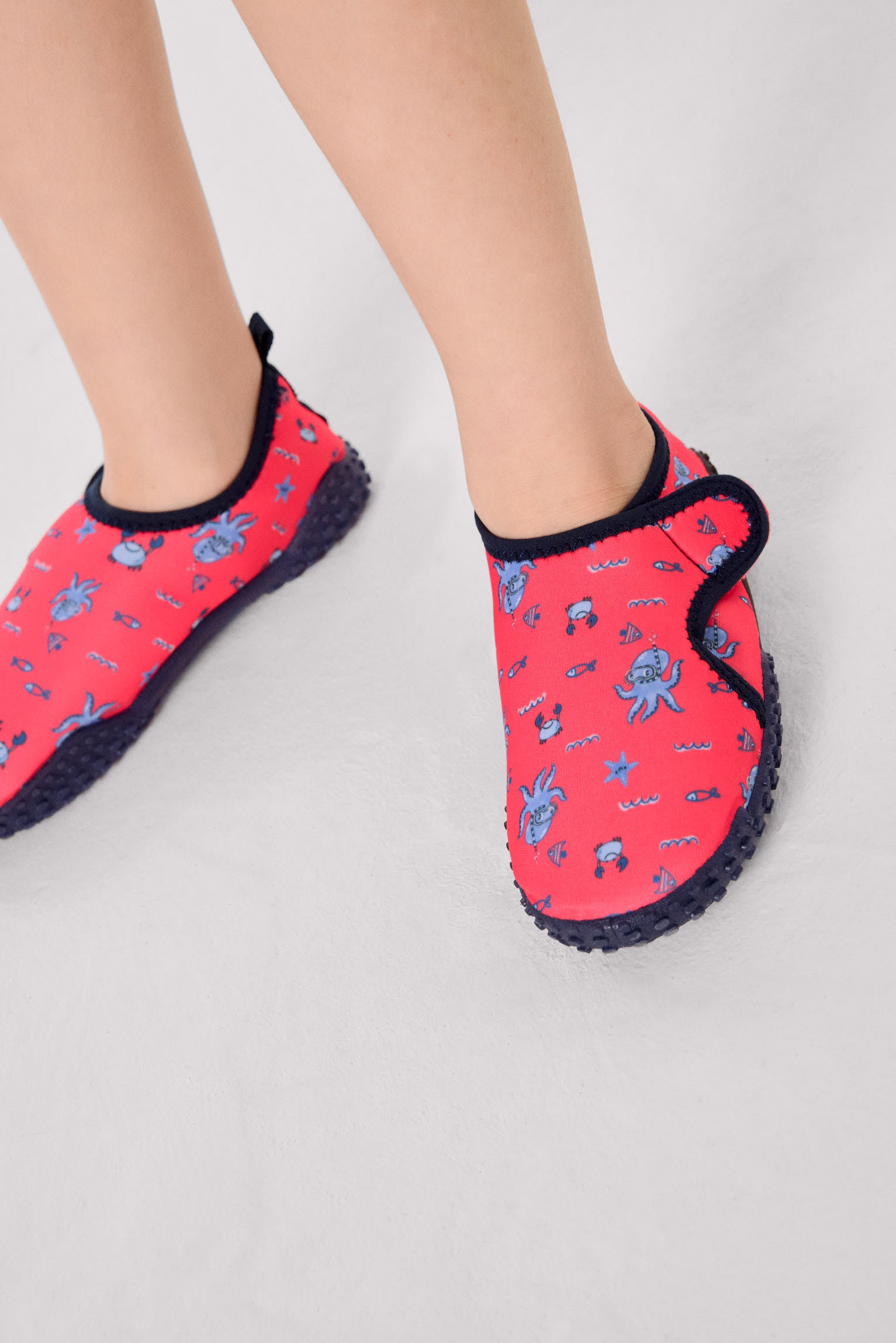 Children's booties with octopus print