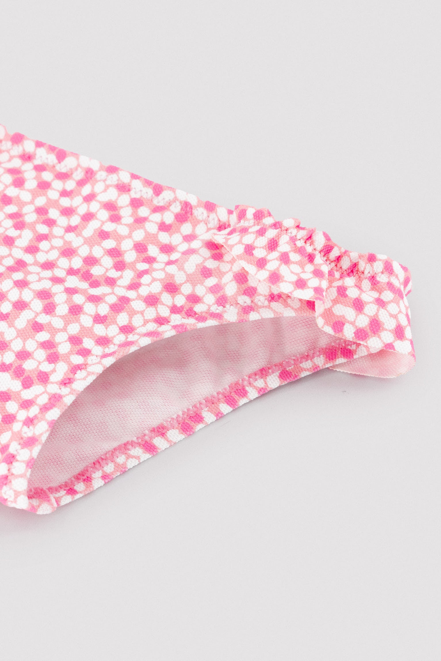 Textured baby bloomers with ruffled print details