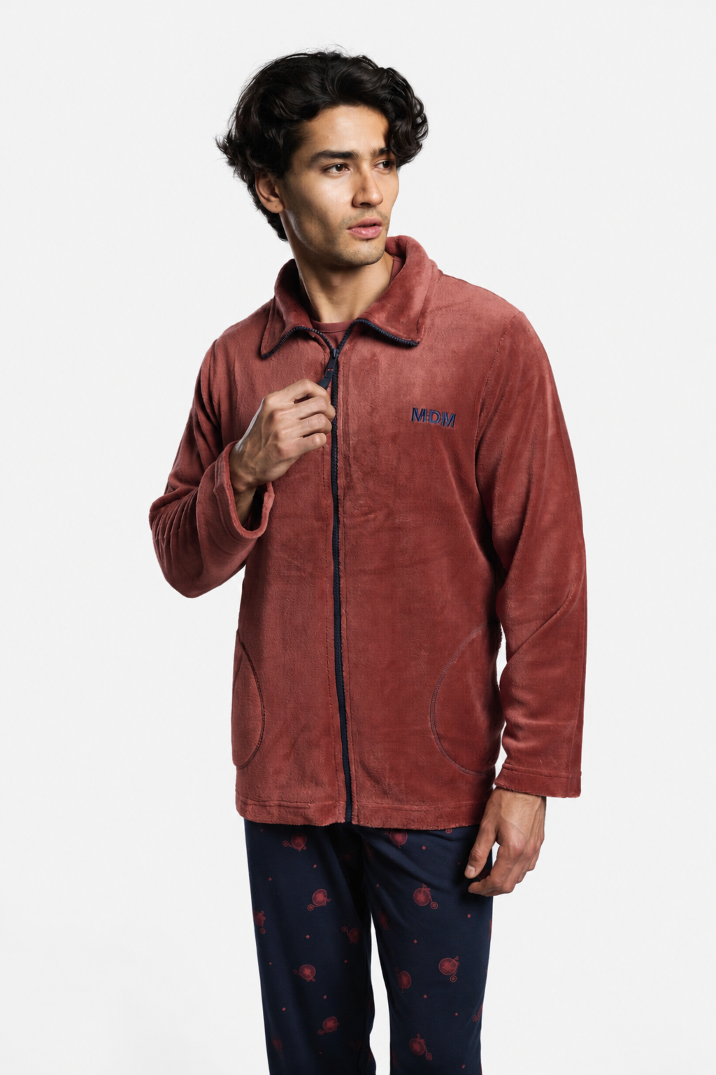 Men's short brick-red coral fleece robe with contrast zip
