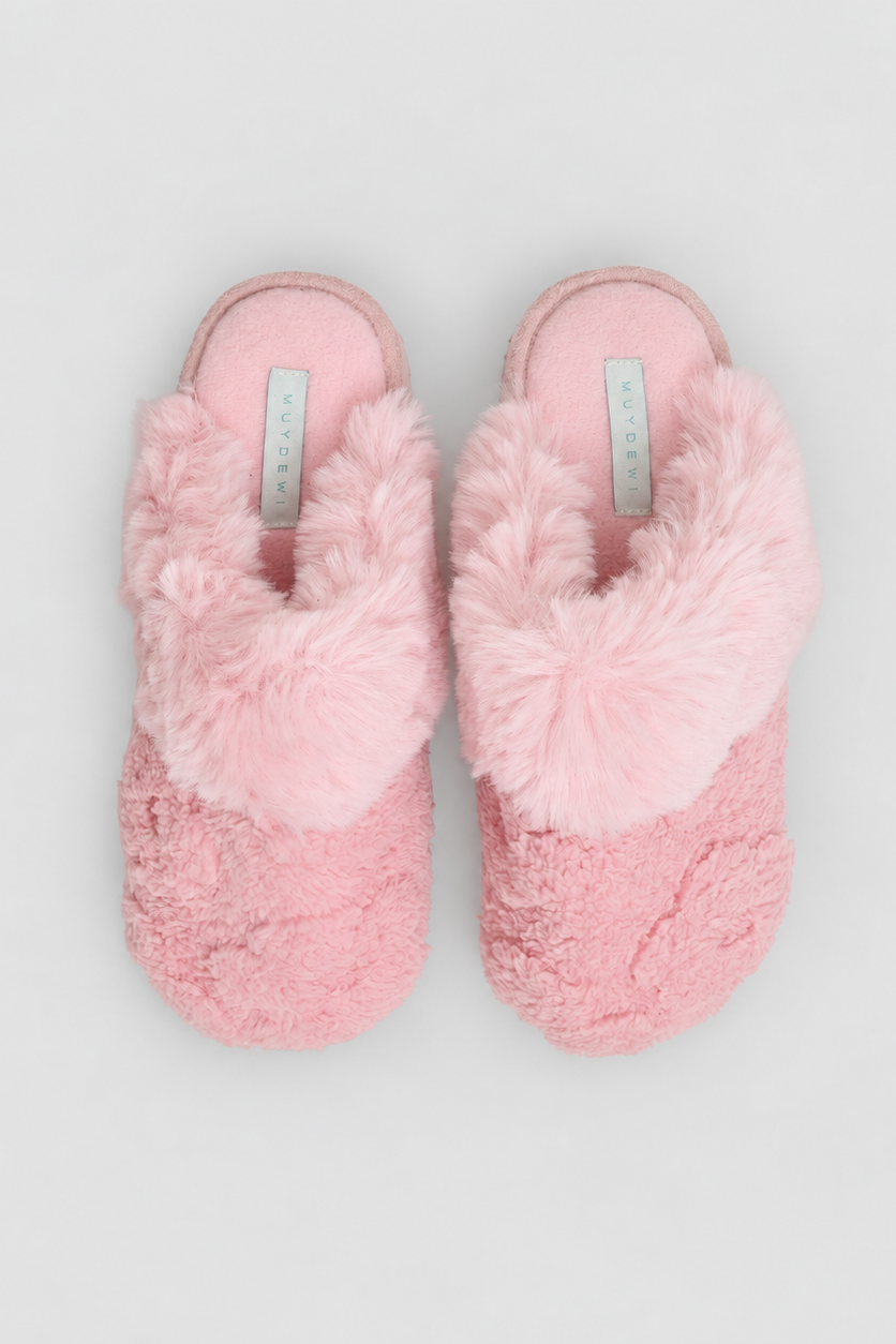 Pink soft faux-fur house slippers