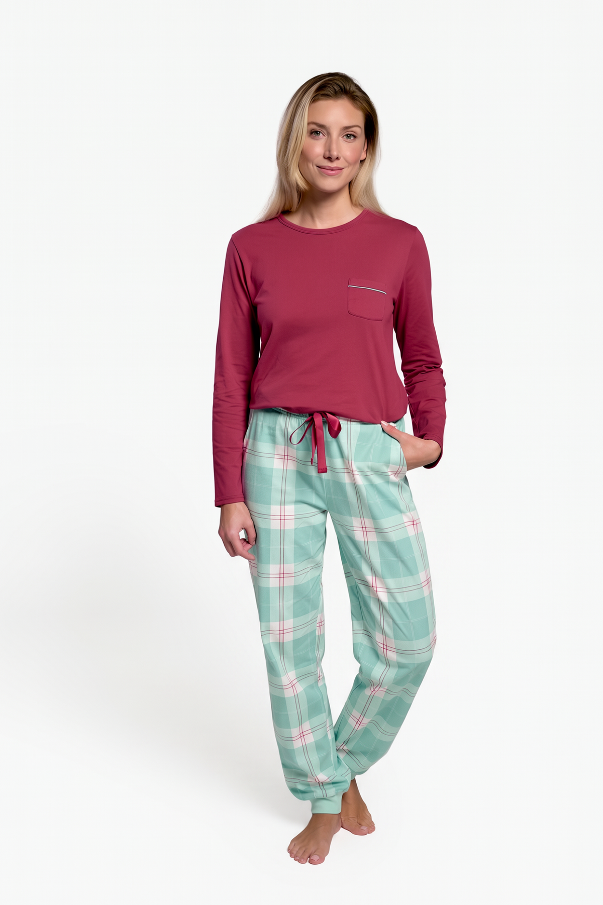 Women's long green-and-red checked cotton pyjamas
