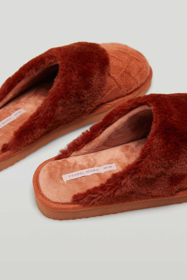 Terracotta house slippers