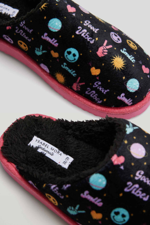 Good vibes house slippers