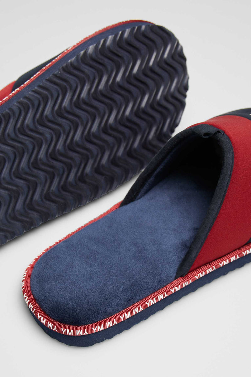 YM quilted house slippers