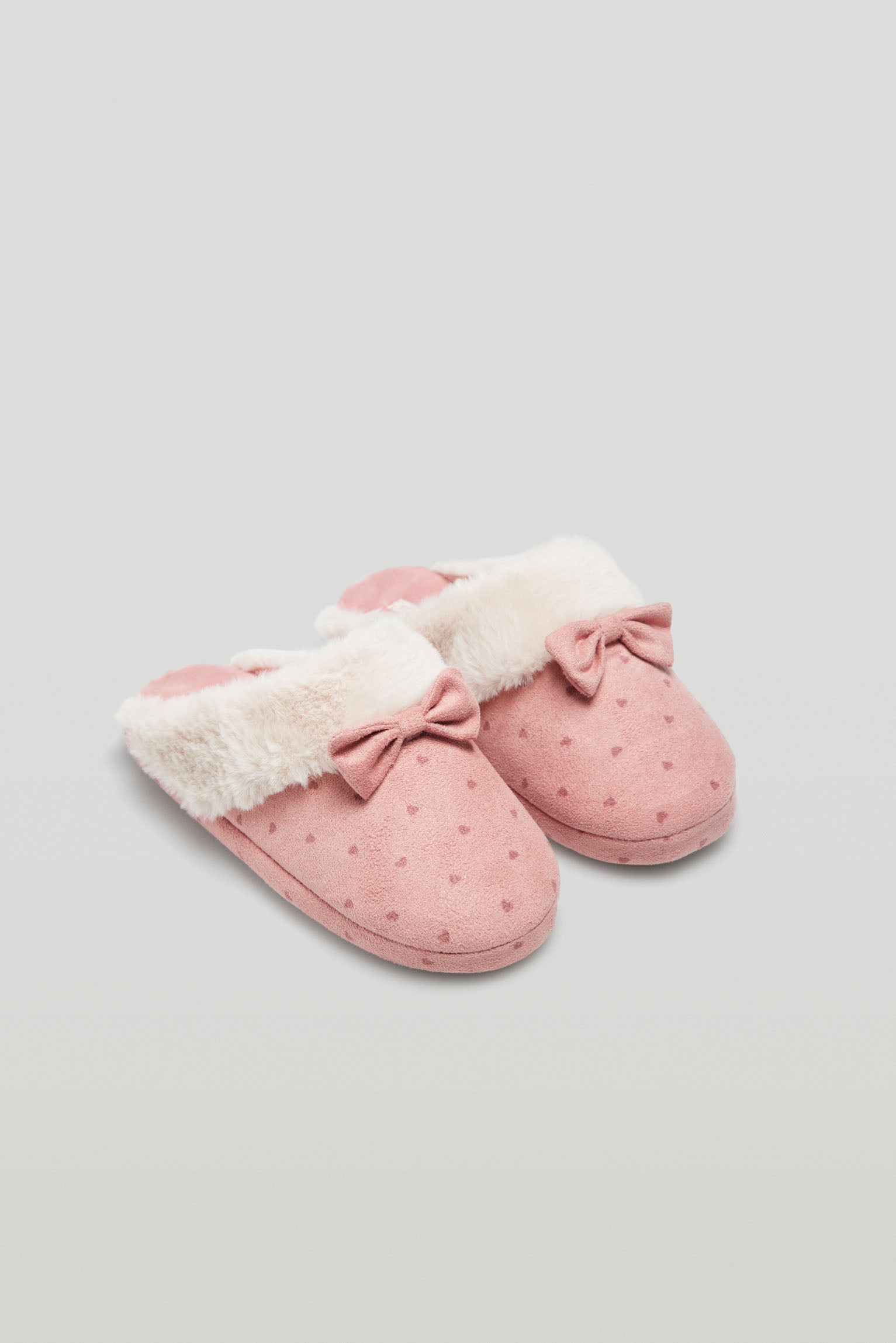 Bow house slippers