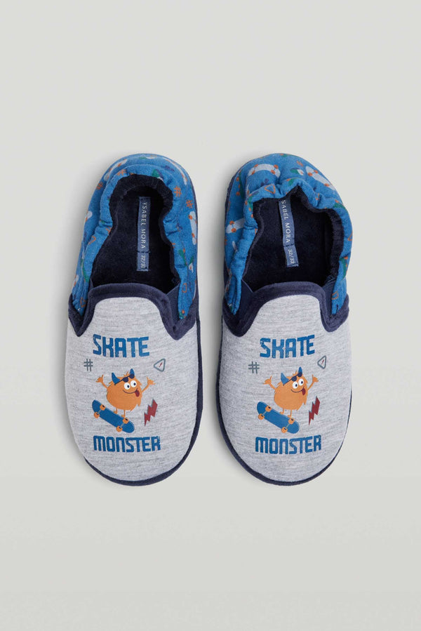 Skate monster house slippers