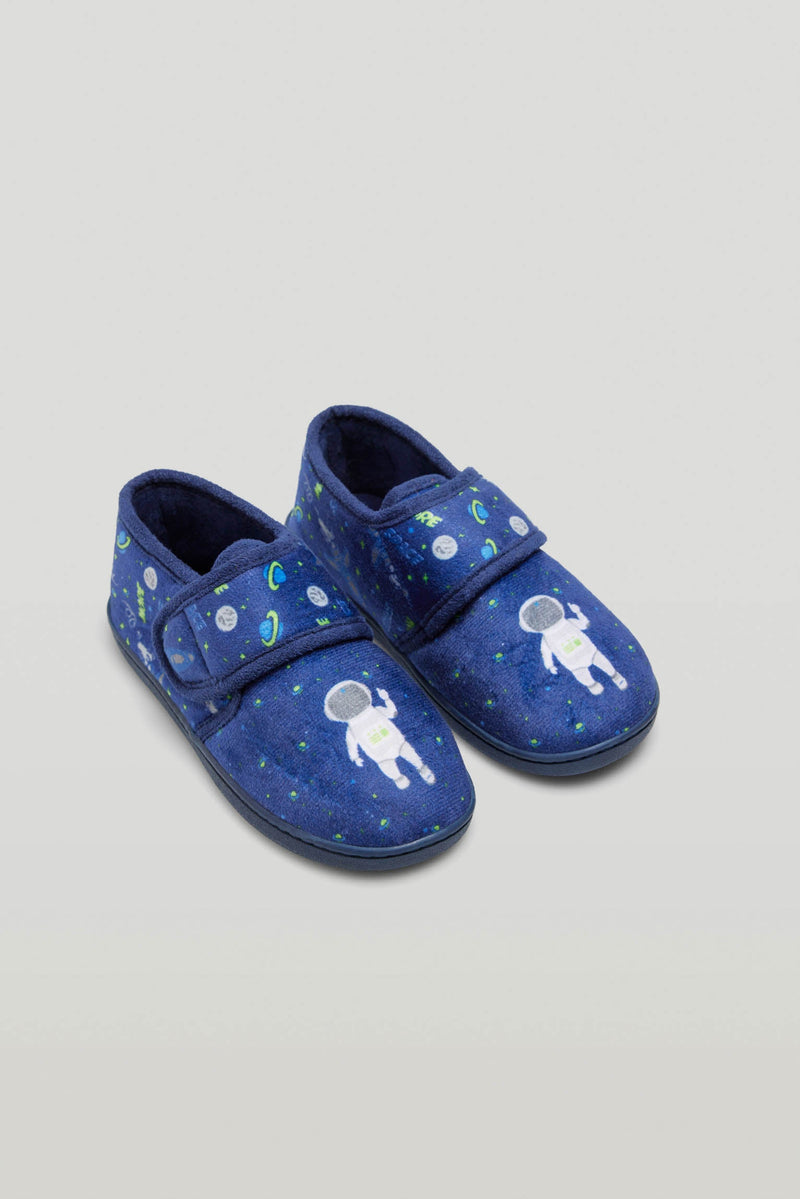 More Space house slippers